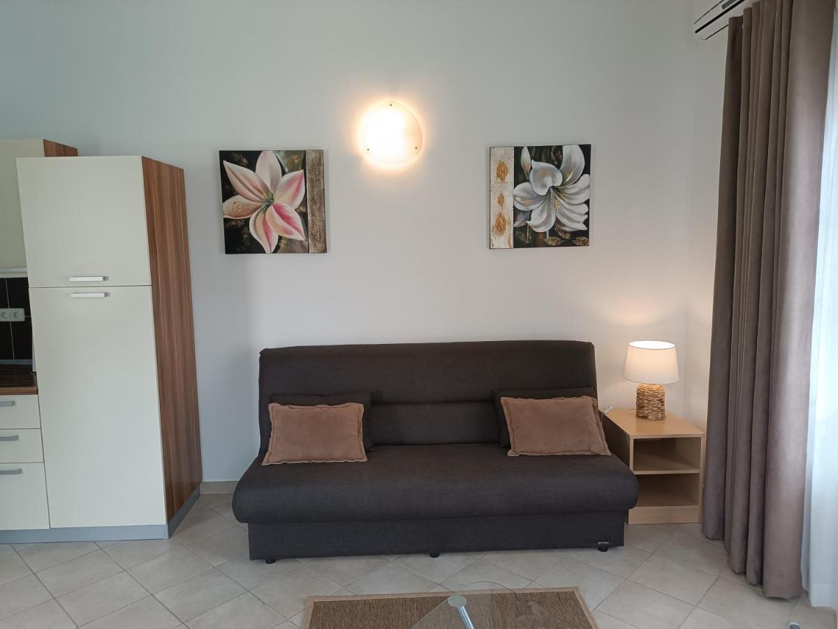 Apartments Lupus 沃迪切 外观 照片